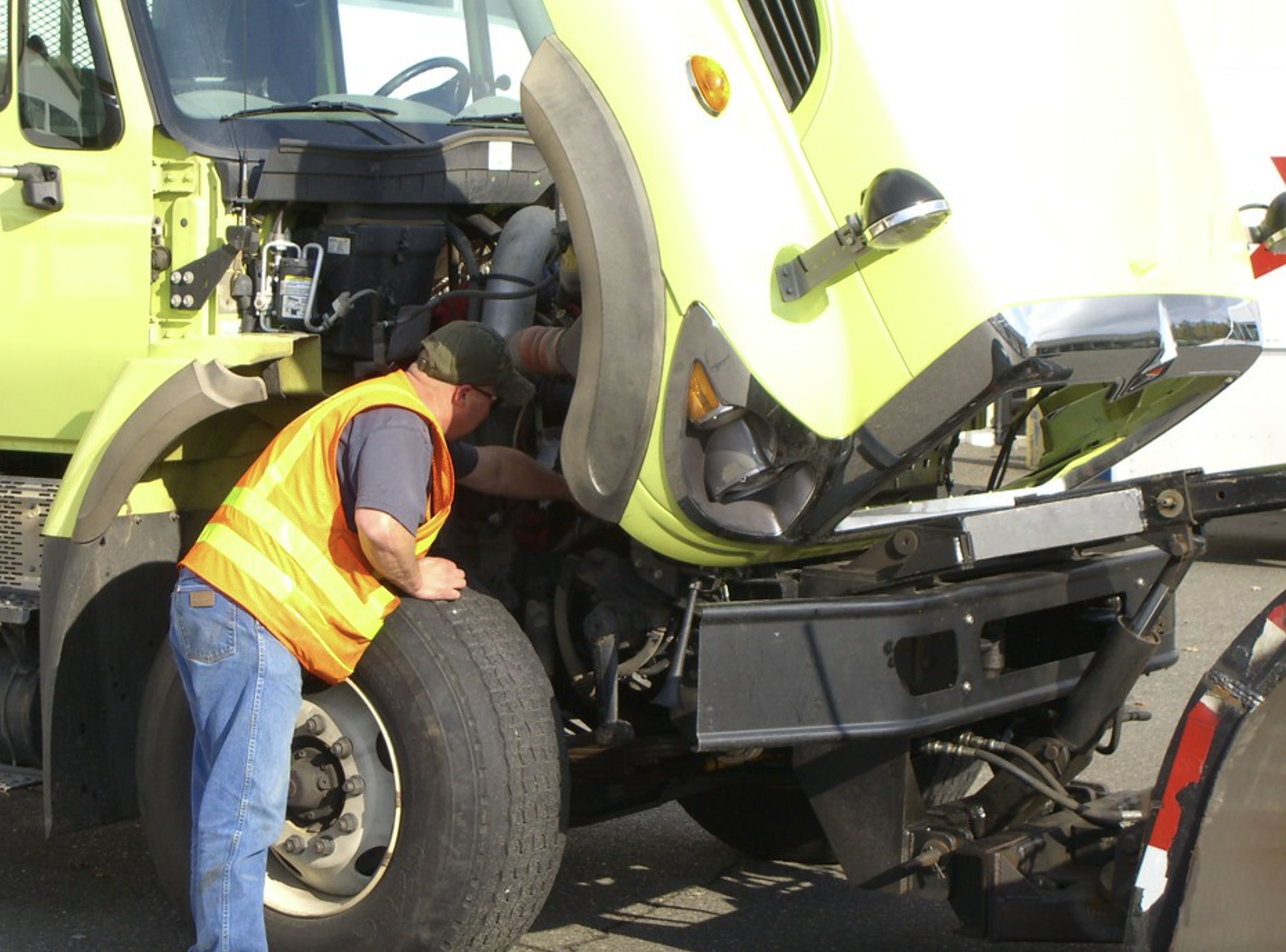 this image shows mobile truck repair in Buena Park, CA